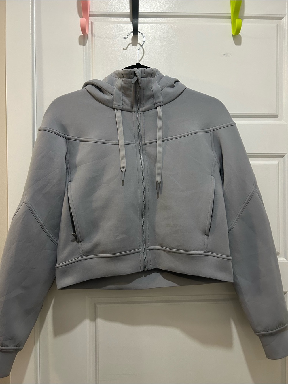 Lululemon Cropped Hood Jacket in Light Gray